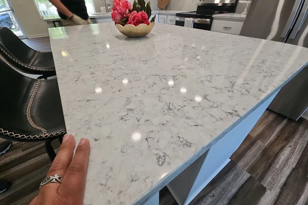 Kitchen with quartz island